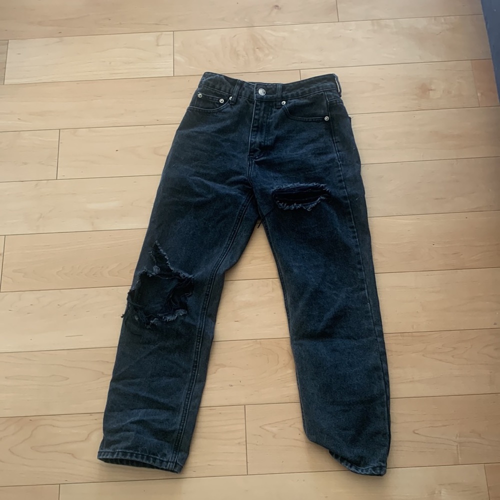 UNUSED black ripped jeans- perfect condition - comfy